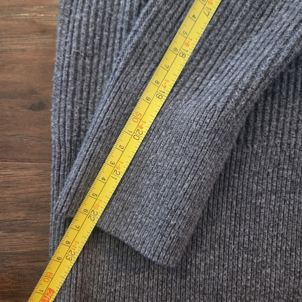 Banana Republic Merino Wool Blend Ribbed Crew Neck Long Sleeve Sweater - Picture 8 of 9